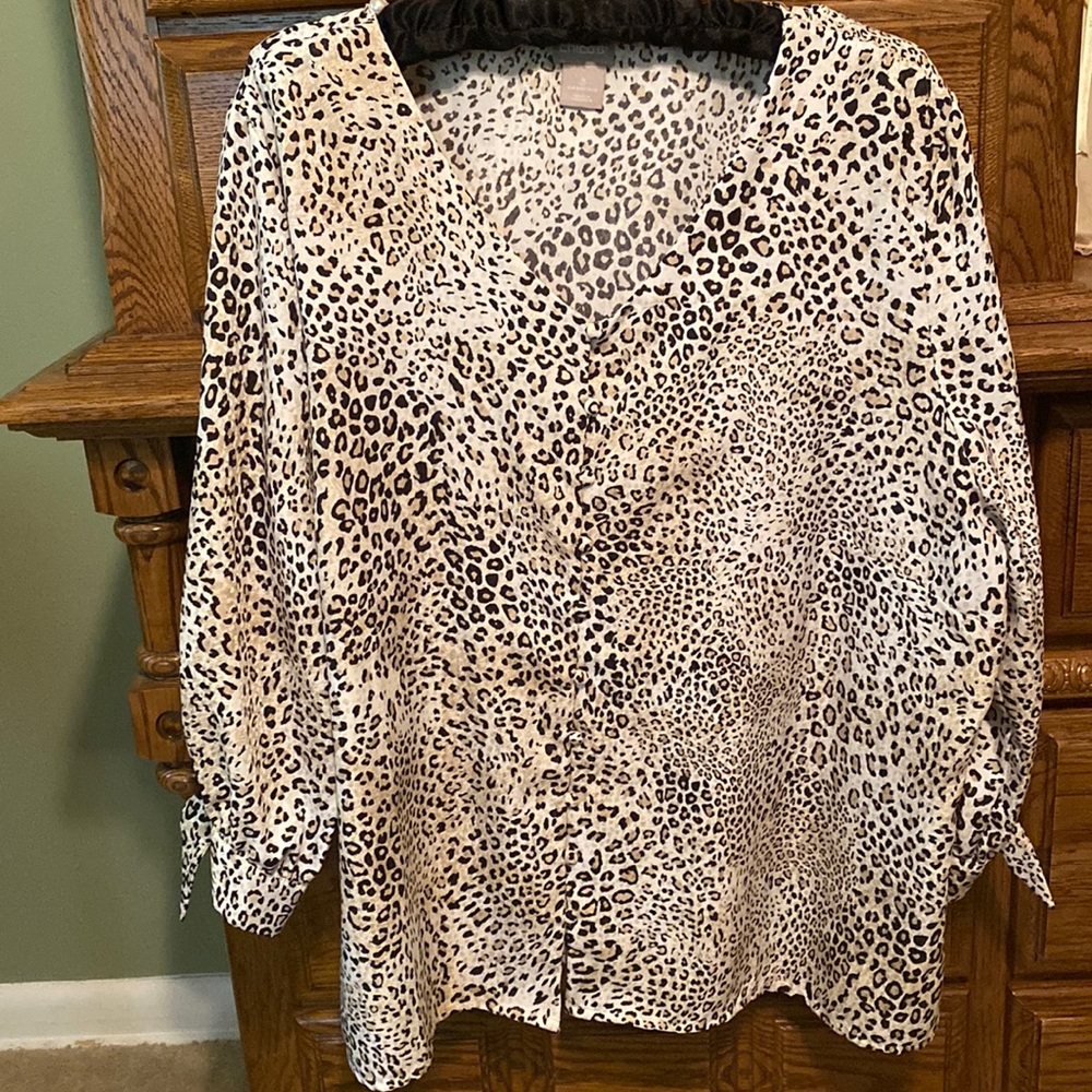 Cheetah print Chico’s top size 3
